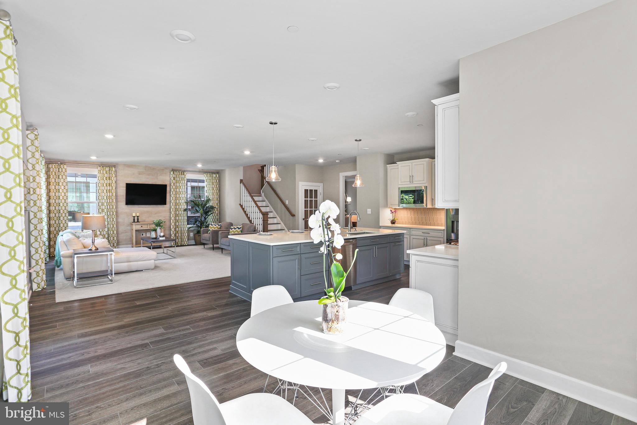 TURF VALLEY - Residential