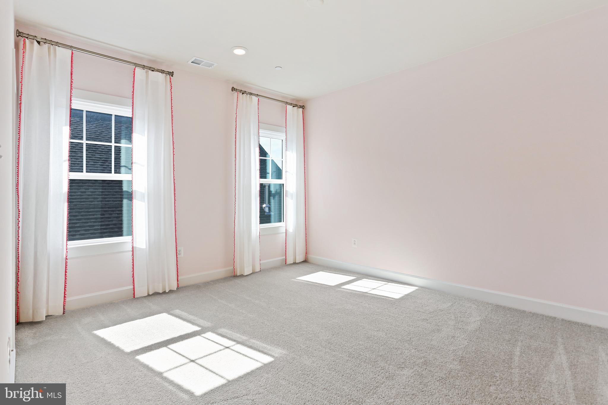 TURF VALLEY - Residential