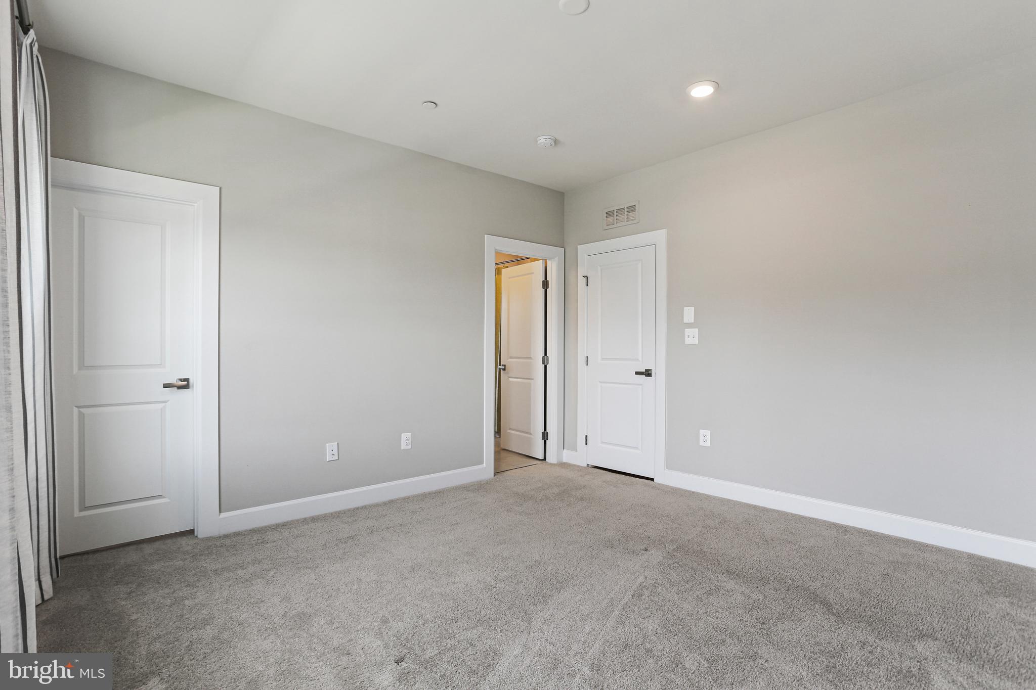 TURF VALLEY - Residential