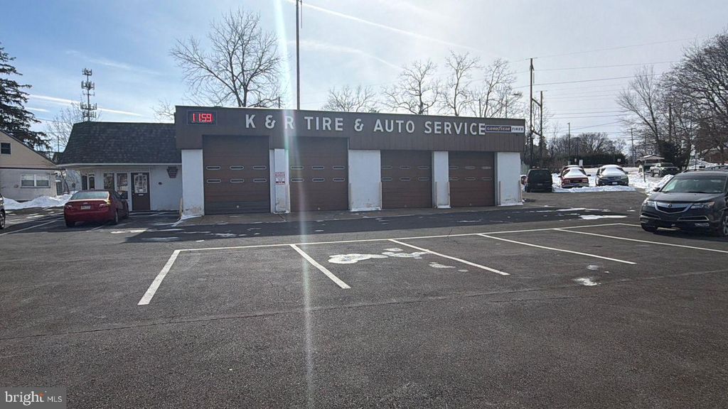 Photo of 2926 Mount Carmel Avenue, GLENSIDE, PA 19038 (MLS # PAMC2166540)