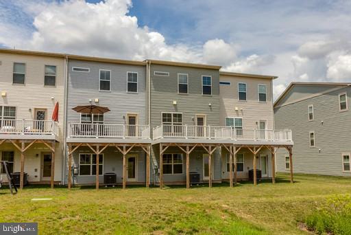 BRADLEY SQUARE - Residential Lease