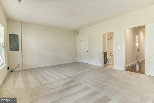 BRADLEY SQUARE - Residential Lease