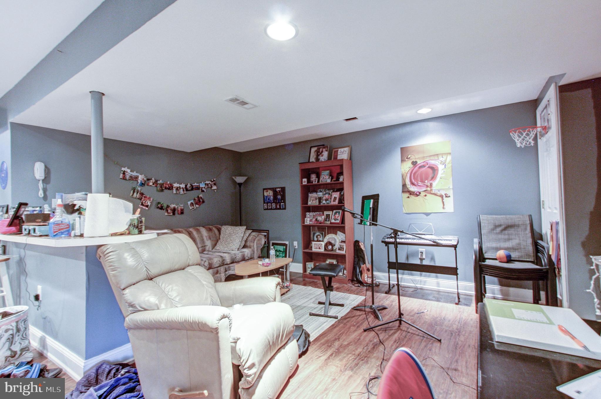 LINFIELD KNOLL - Residential