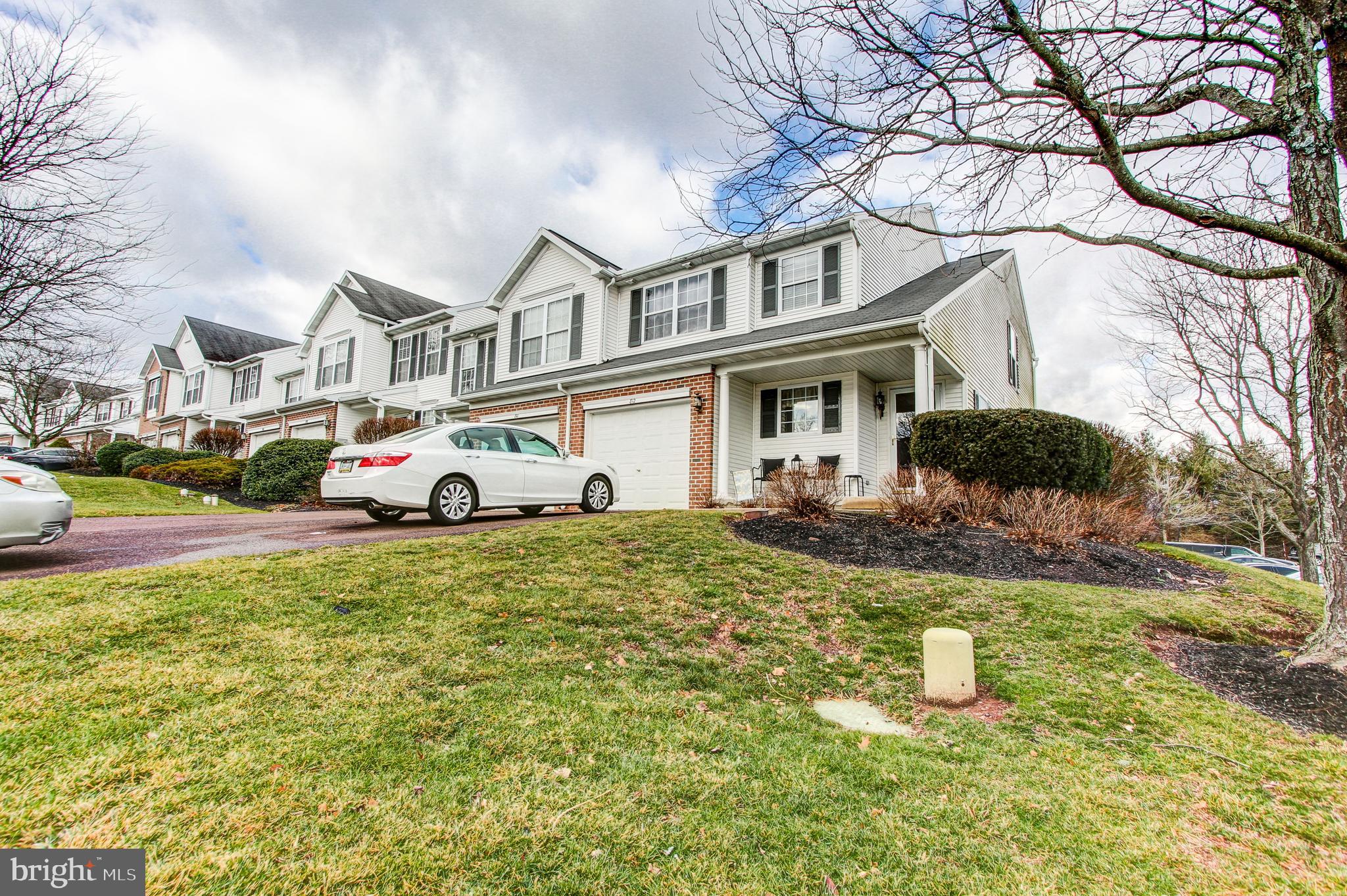 LINFIELD KNOLL - Residential