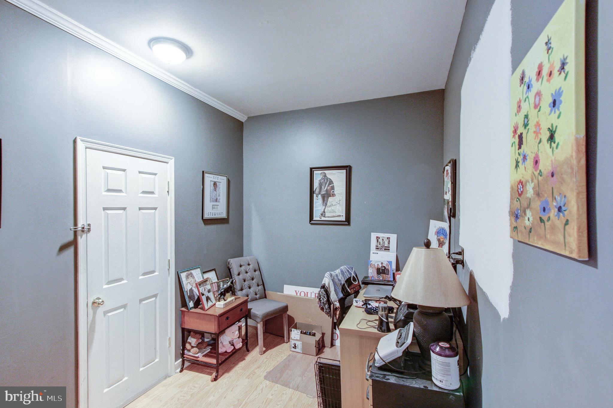 LINFIELD KNOLL - Residential