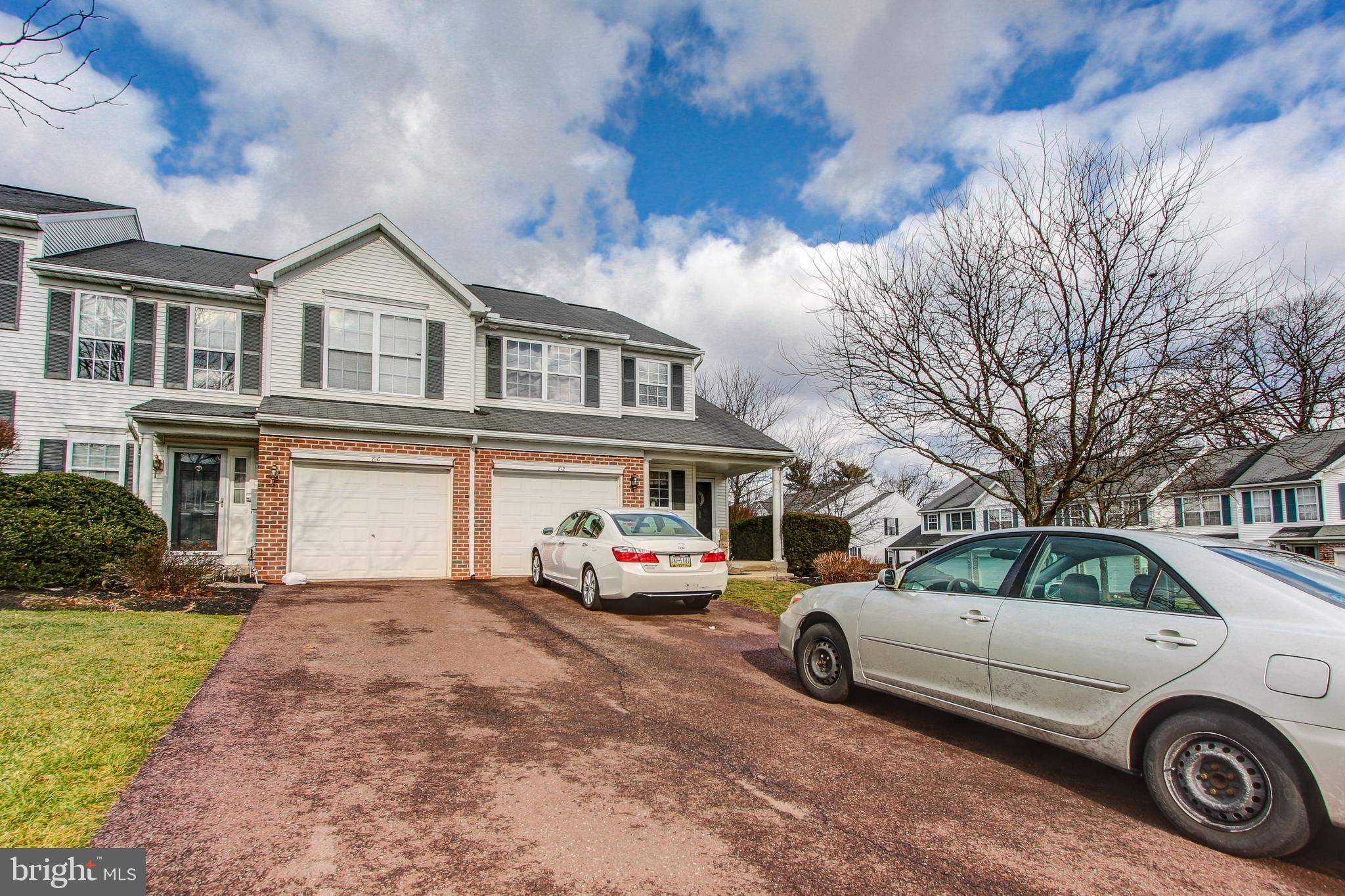 LINFIELD KNOLL - Residential