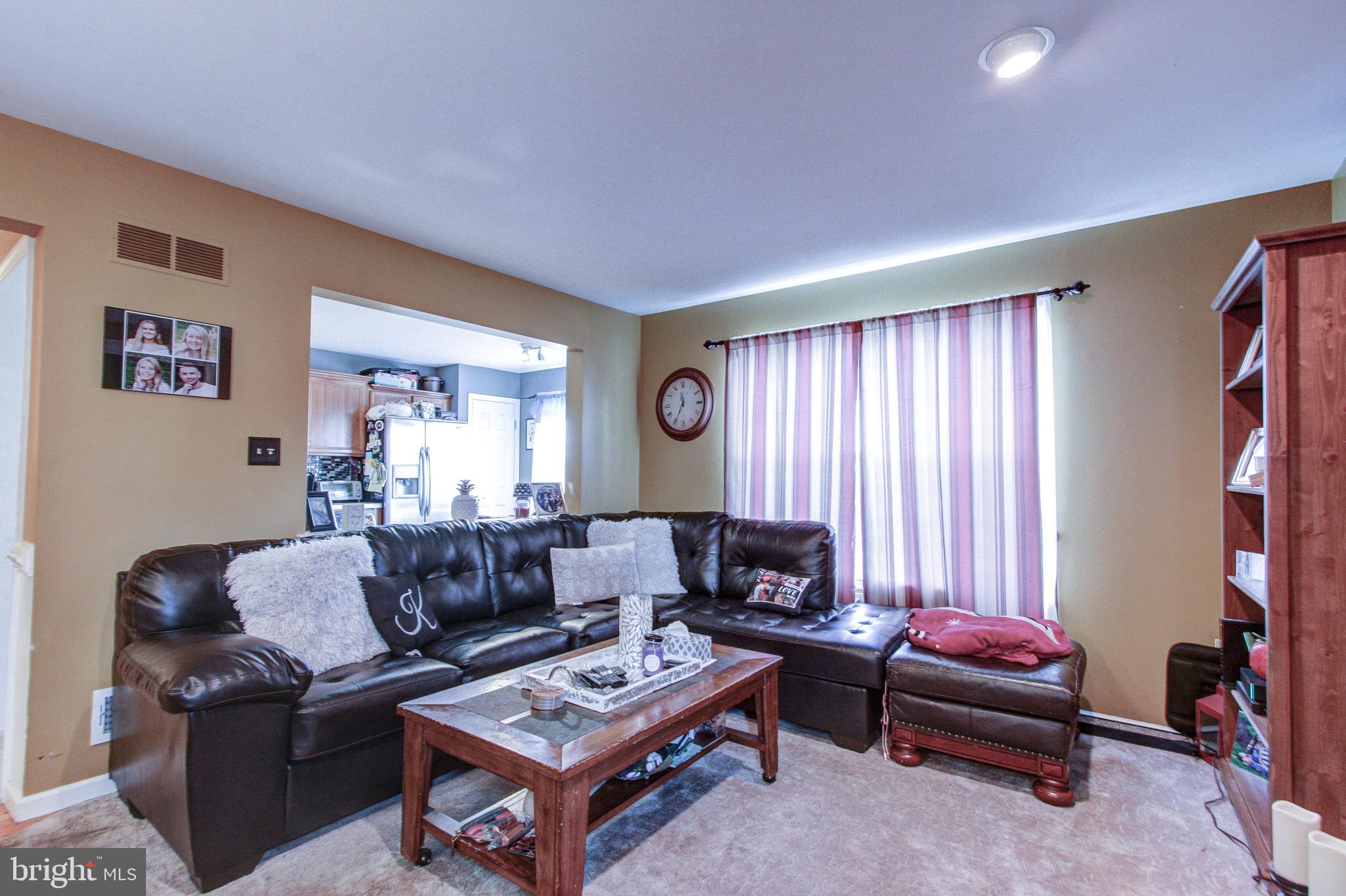 LINFIELD KNOLL - Residential