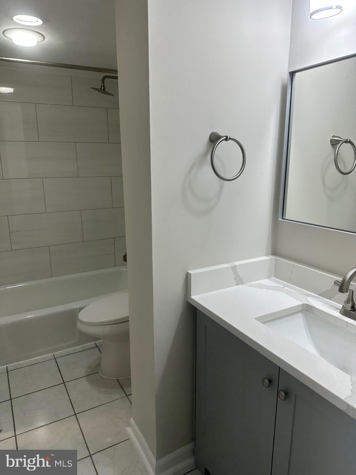 THE FOUNTAINS - Residential Lease