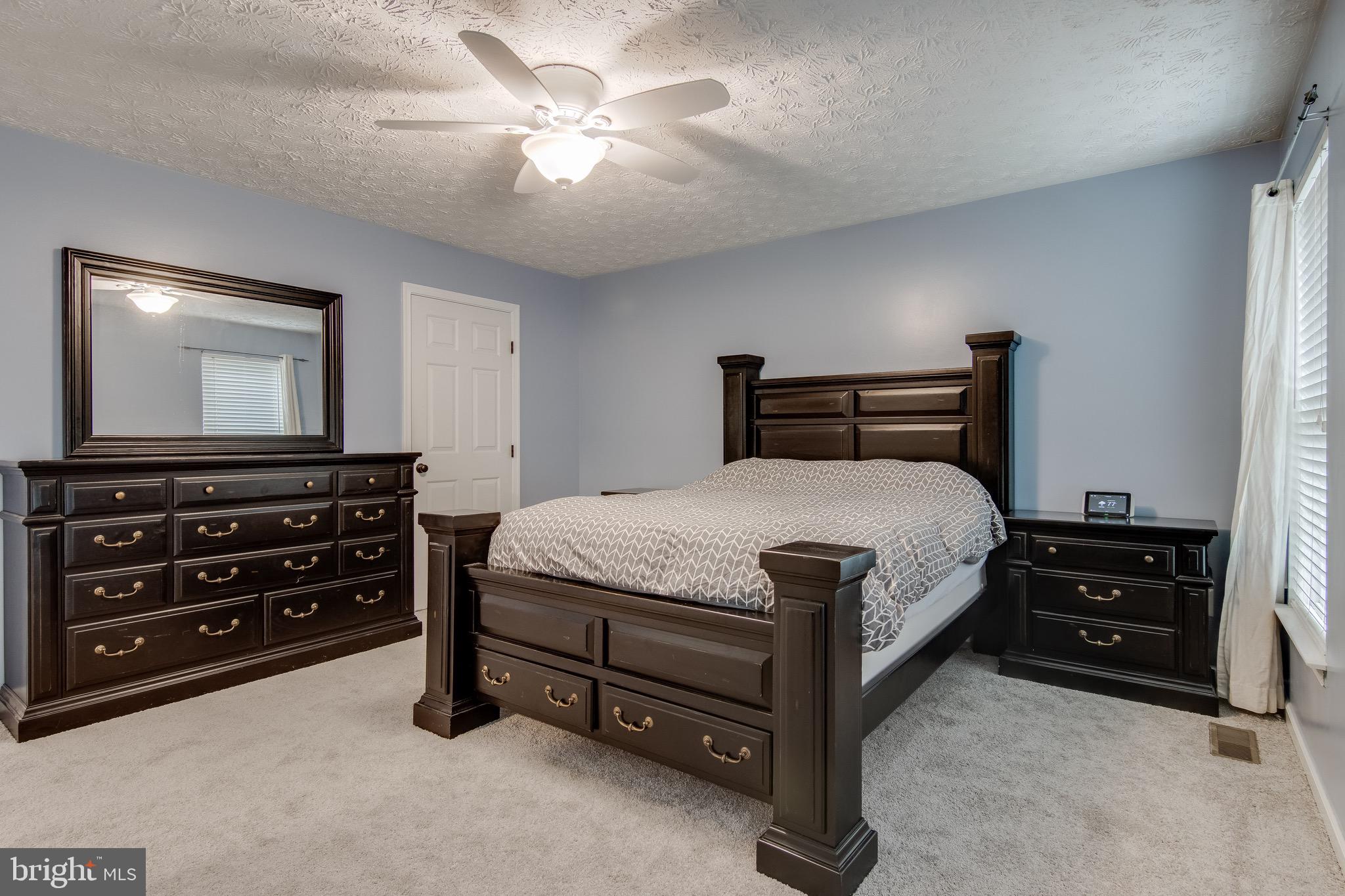 FOX CHASE - Residential