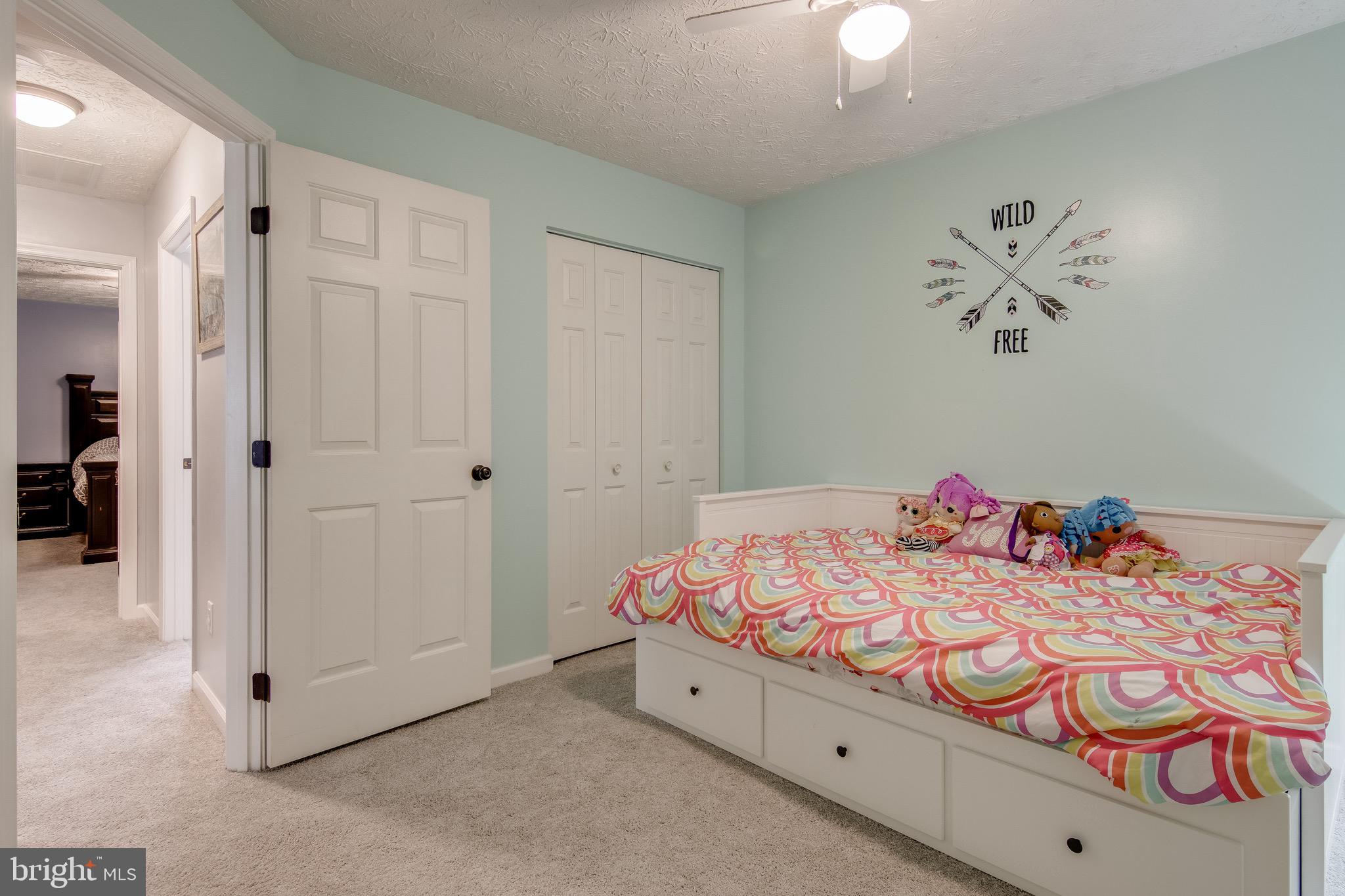 FOX CHASE - Residential