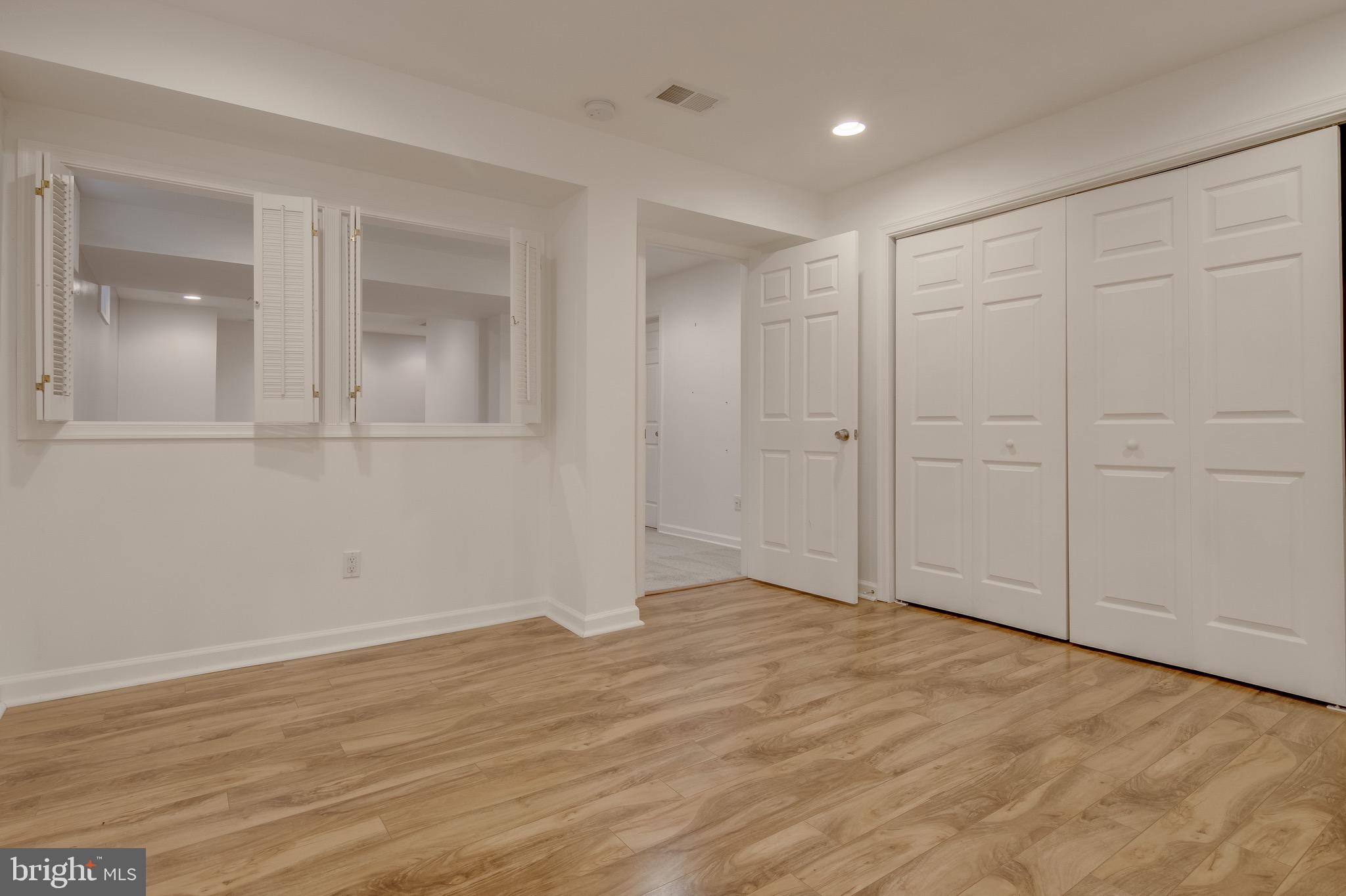 FOX CHASE - Residential