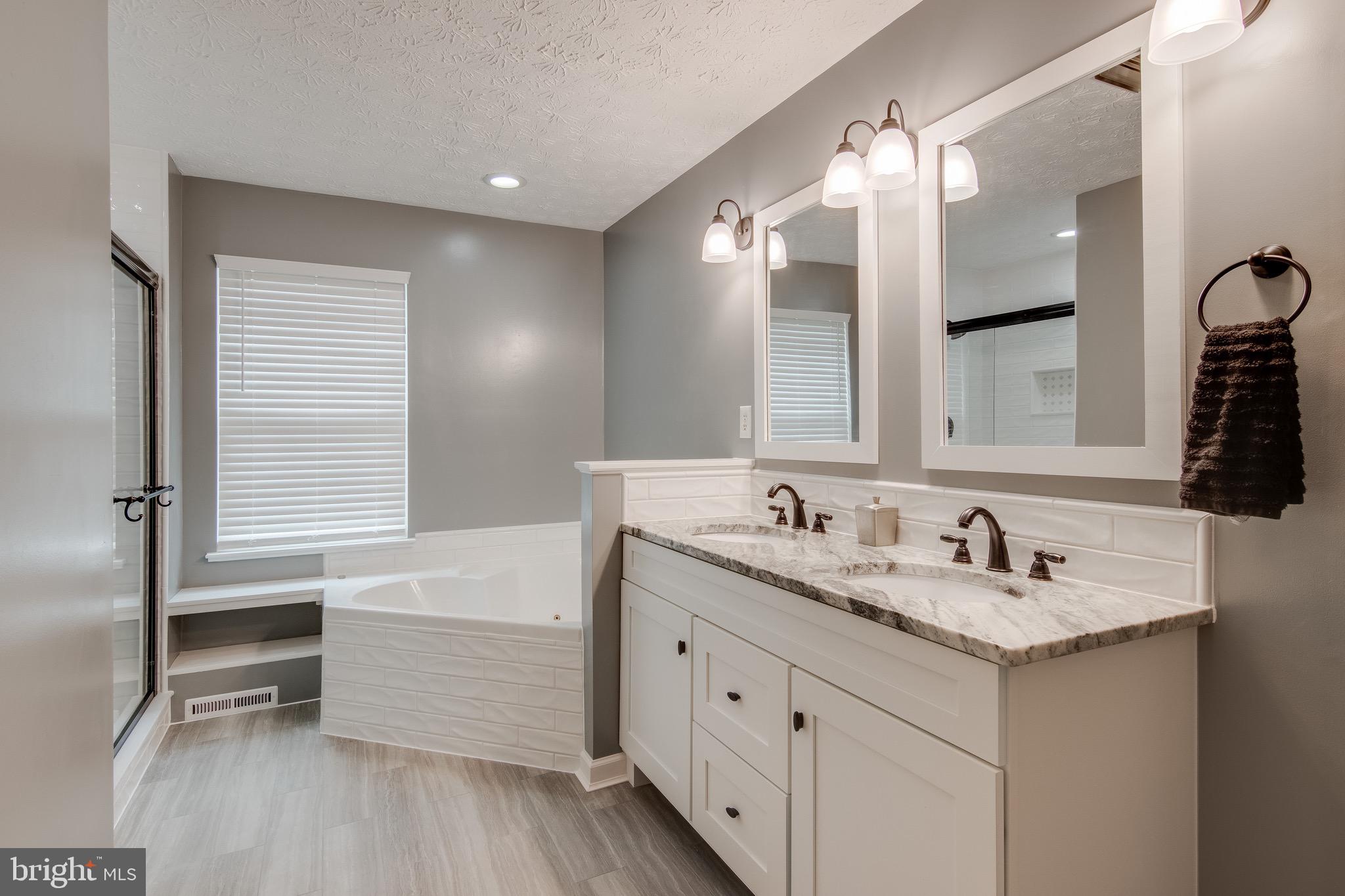 FOX CHASE - Residential