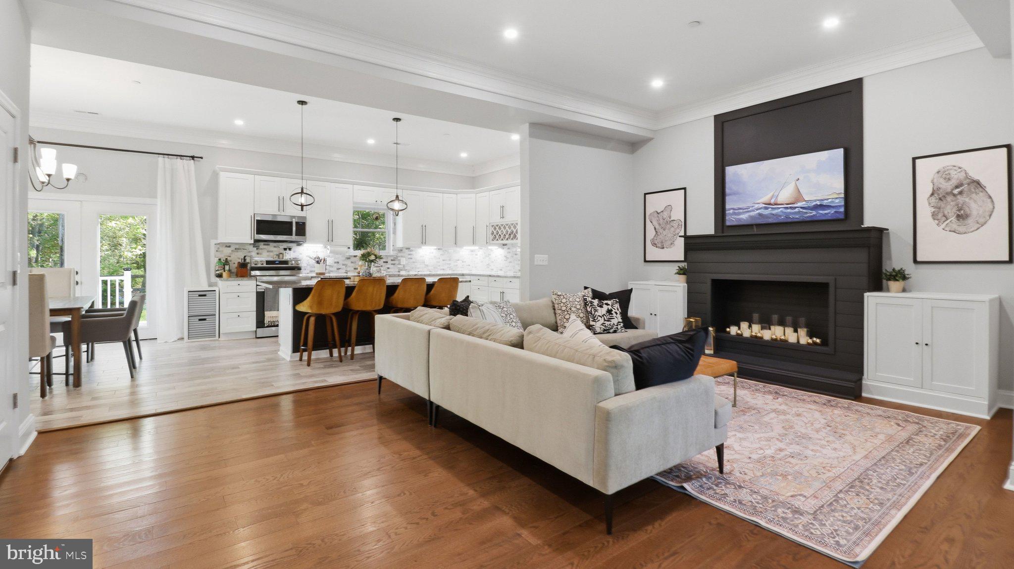 REGULARS - Residential