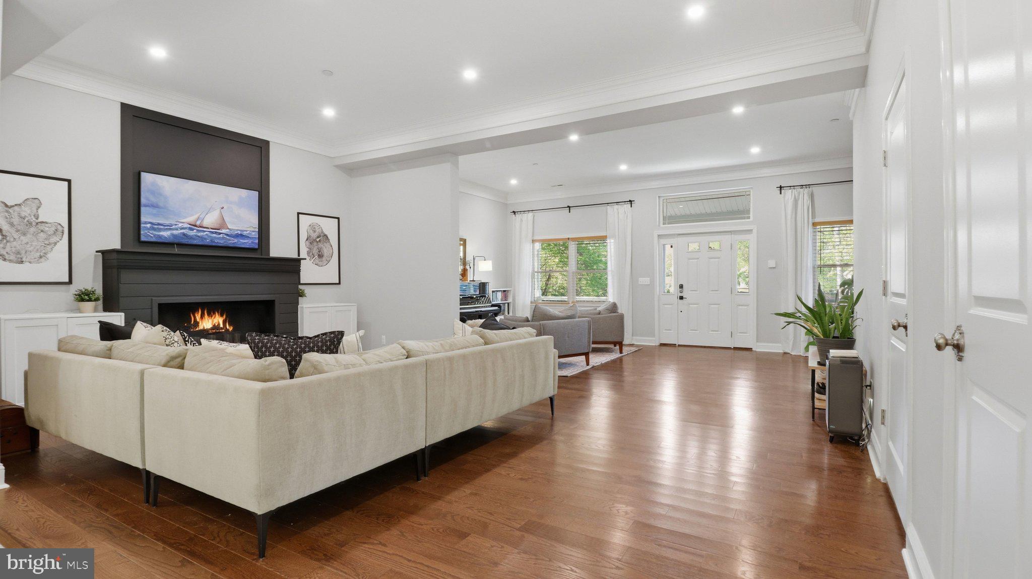 REGULARS - Residential