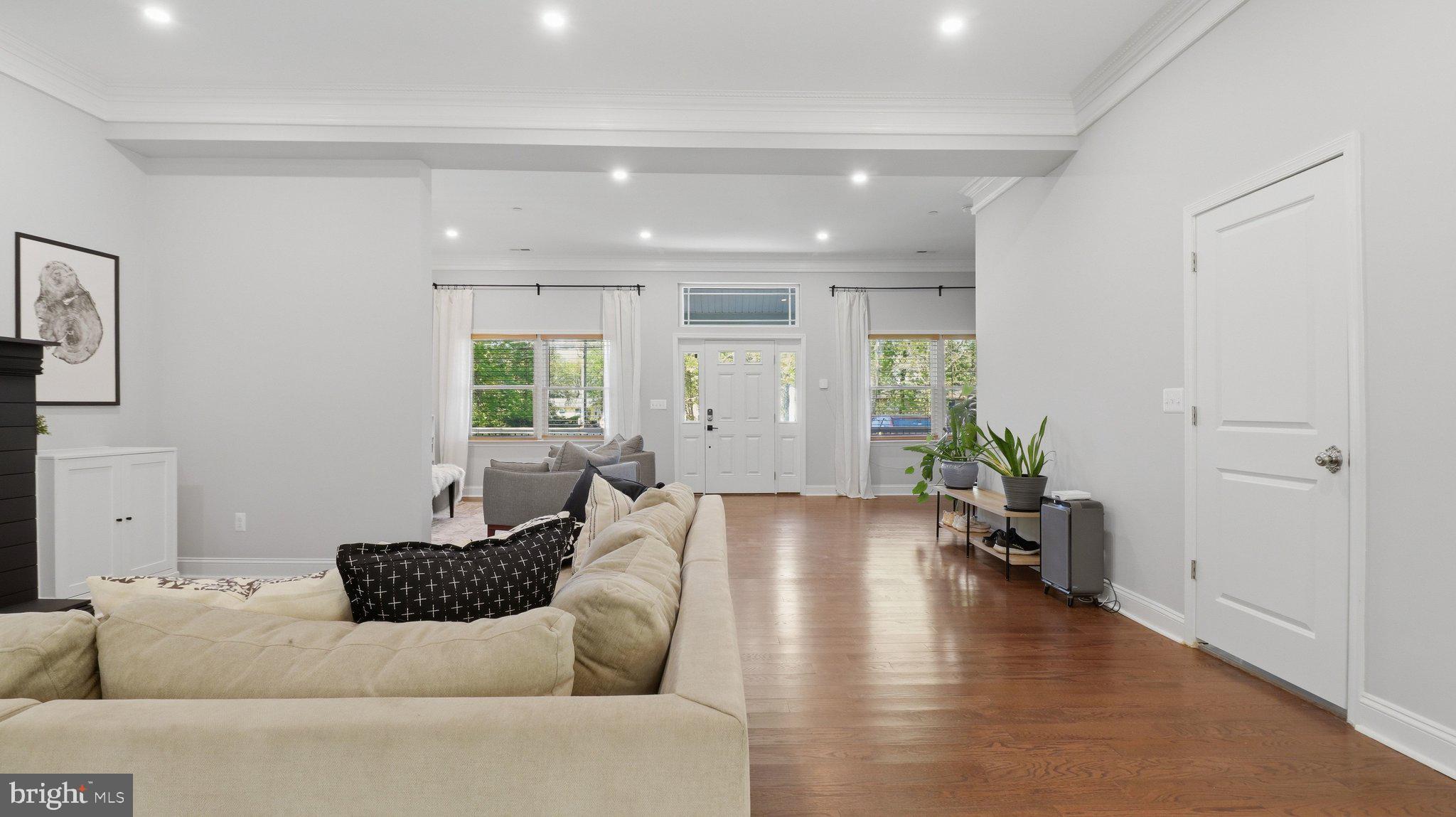 REGULARS - Residential