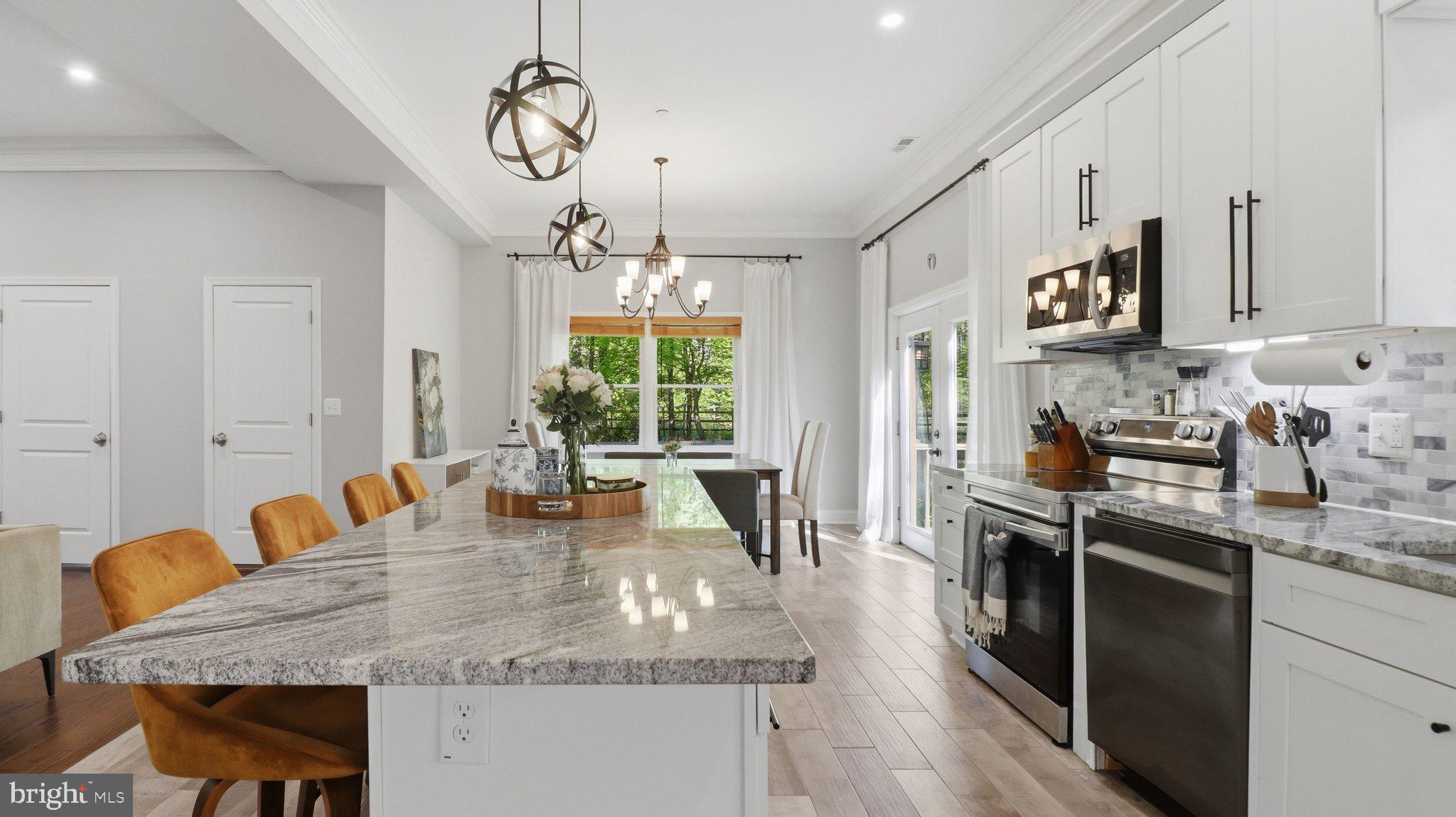 REGULARS - Residential