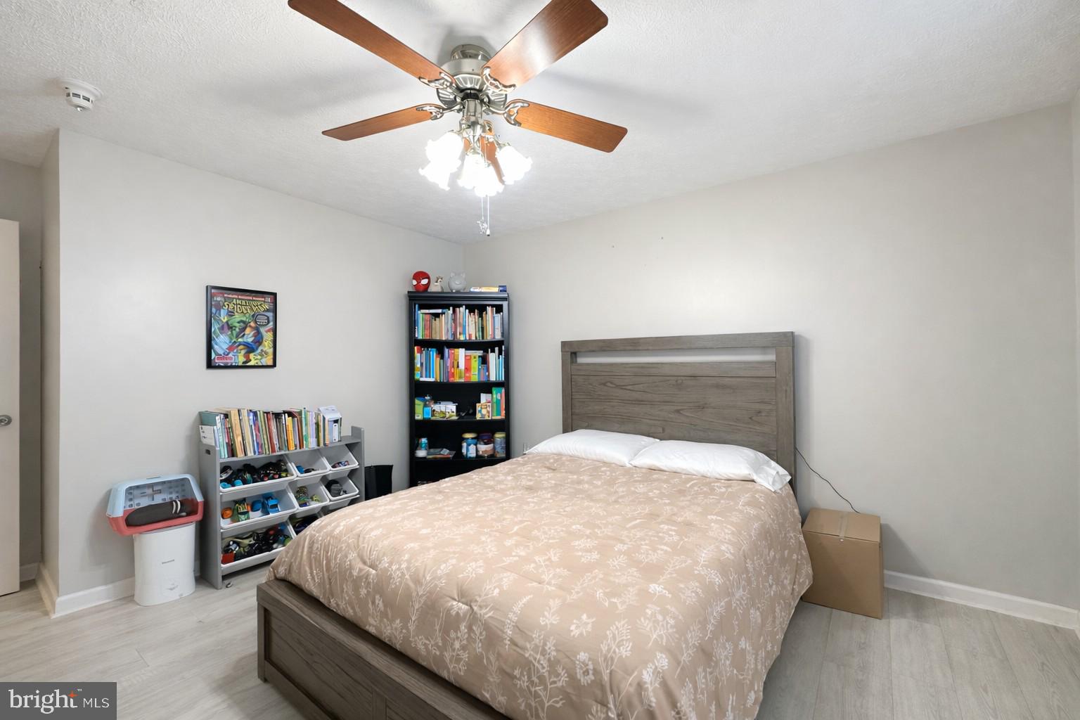 ROLLING OAKS - Residential