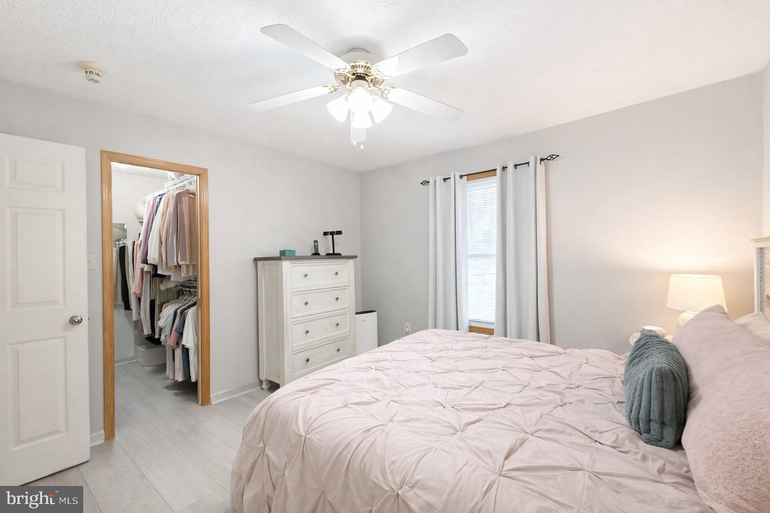 ROLLING OAKS - Residential
