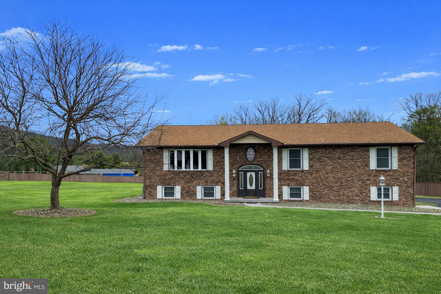 14001 ROLLING OAK DRIVE