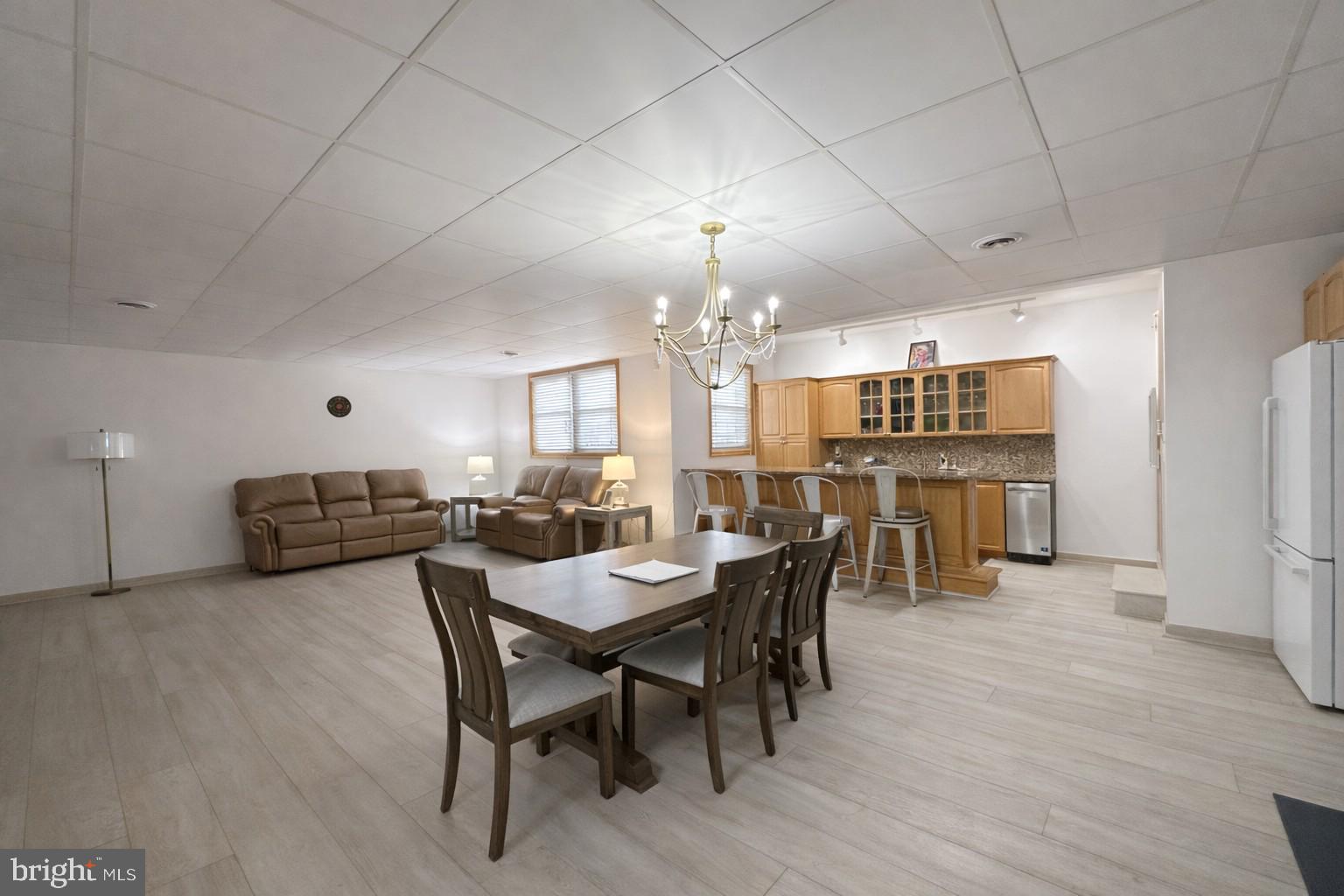 ROLLING OAKS - Residential