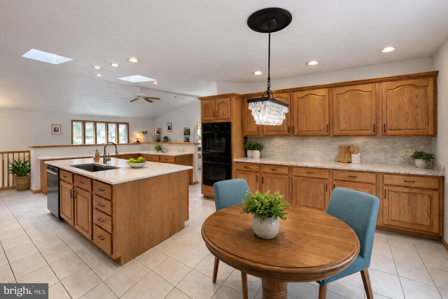 ROLLING OAKS - Residential
