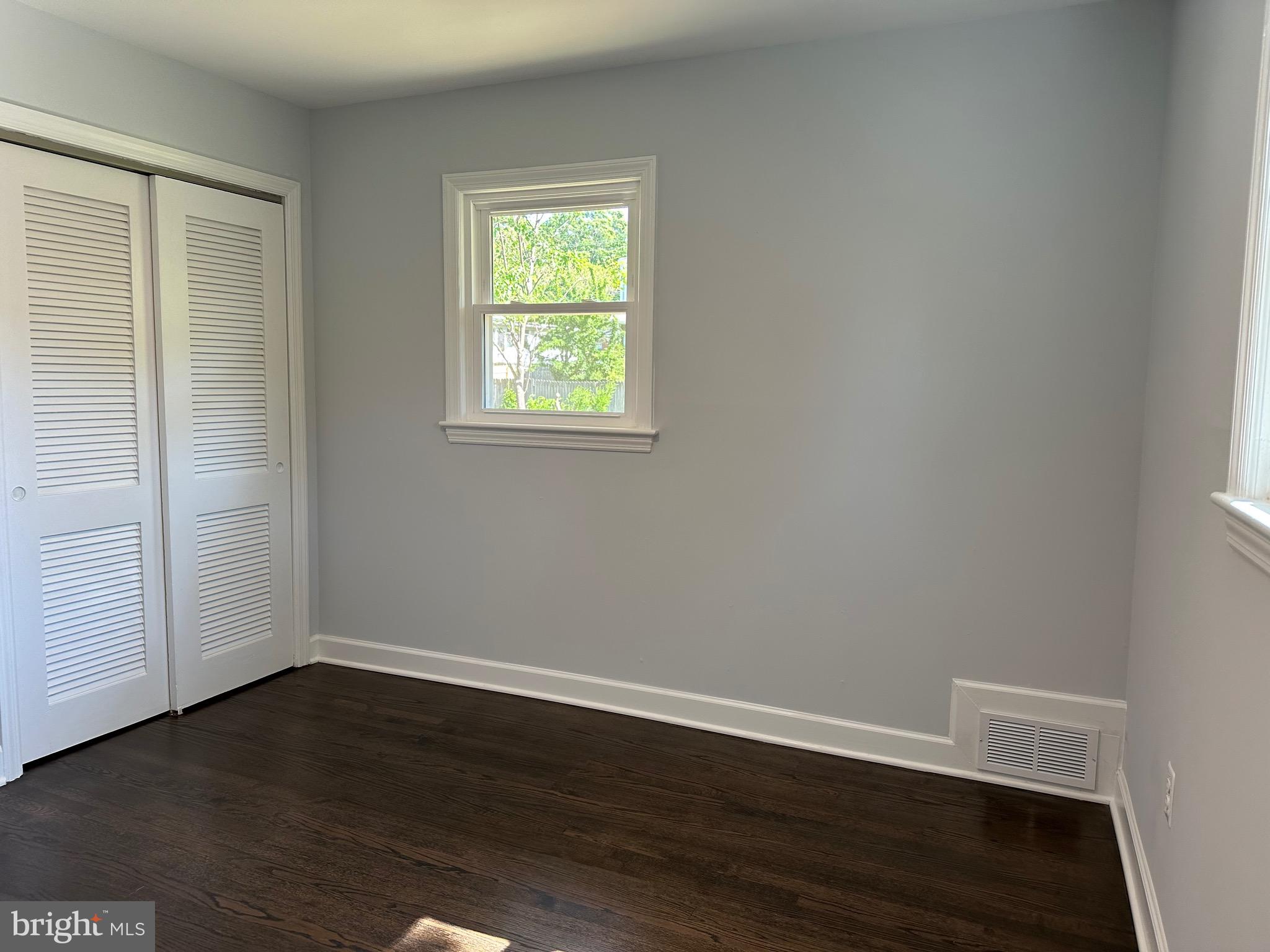 BUCKNELL MANOR - Residential Lease