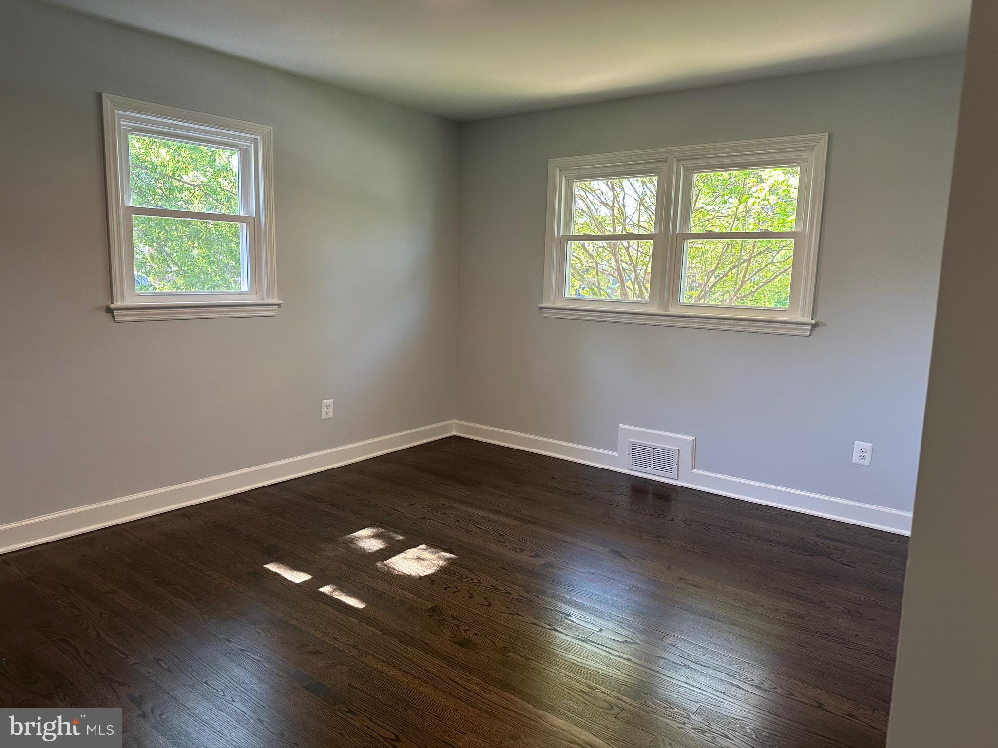 BUCKNELL MANOR - Residential Lease