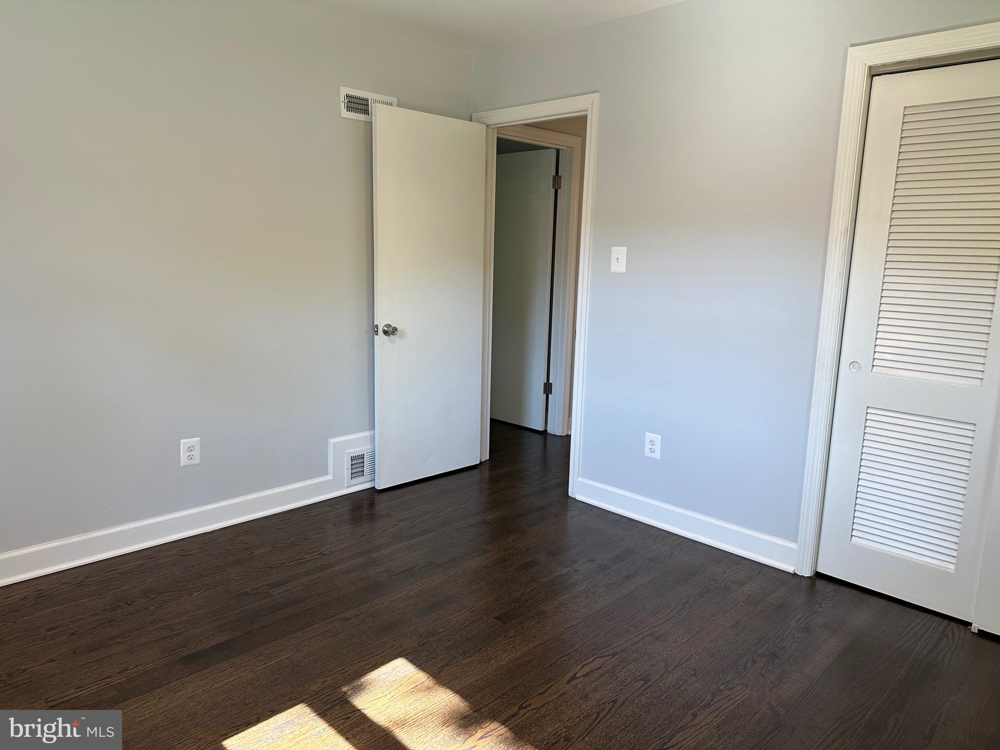 BUCKNELL MANOR - Residential Lease