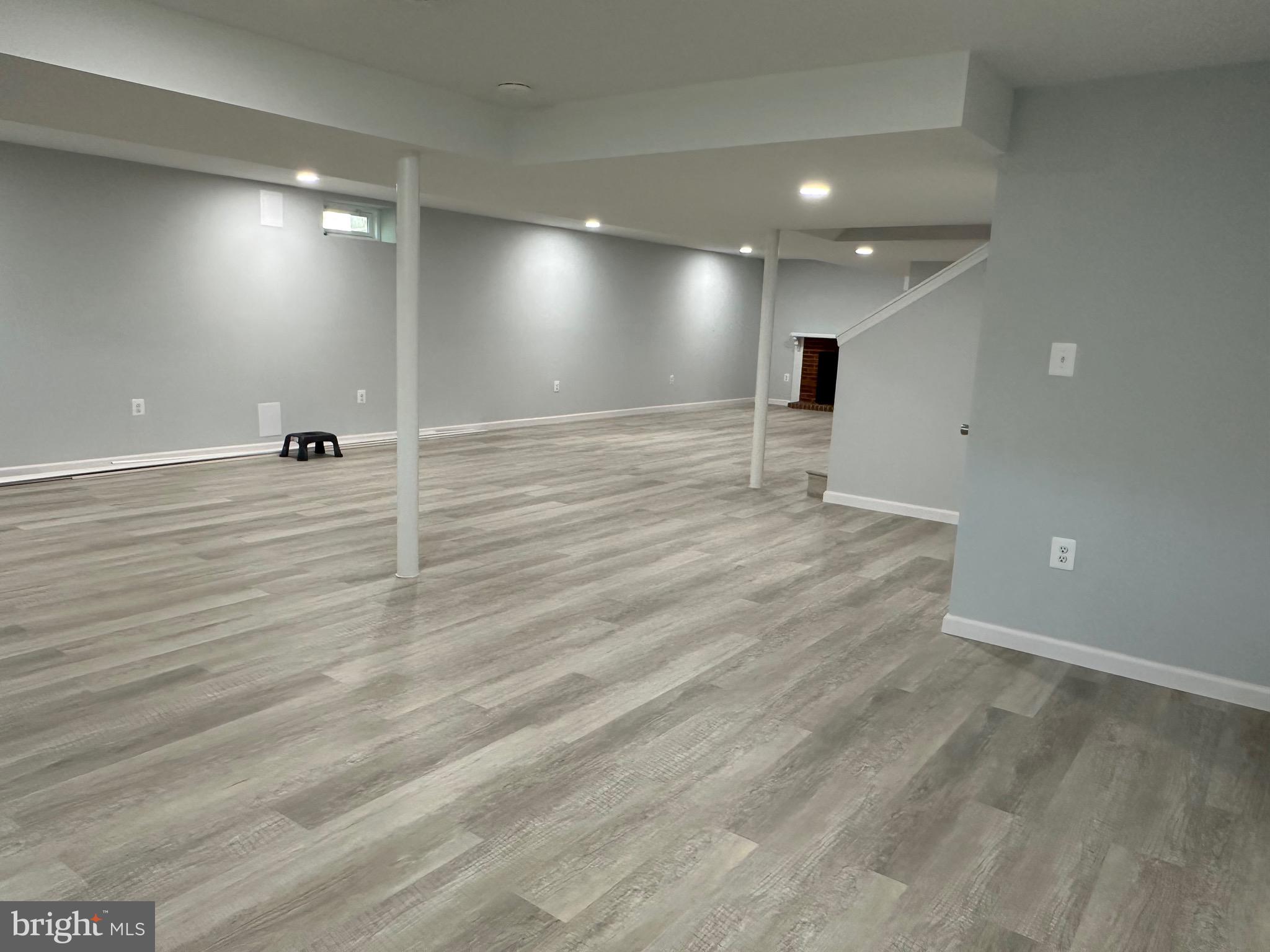 BUCKNELL MANOR - Residential Lease