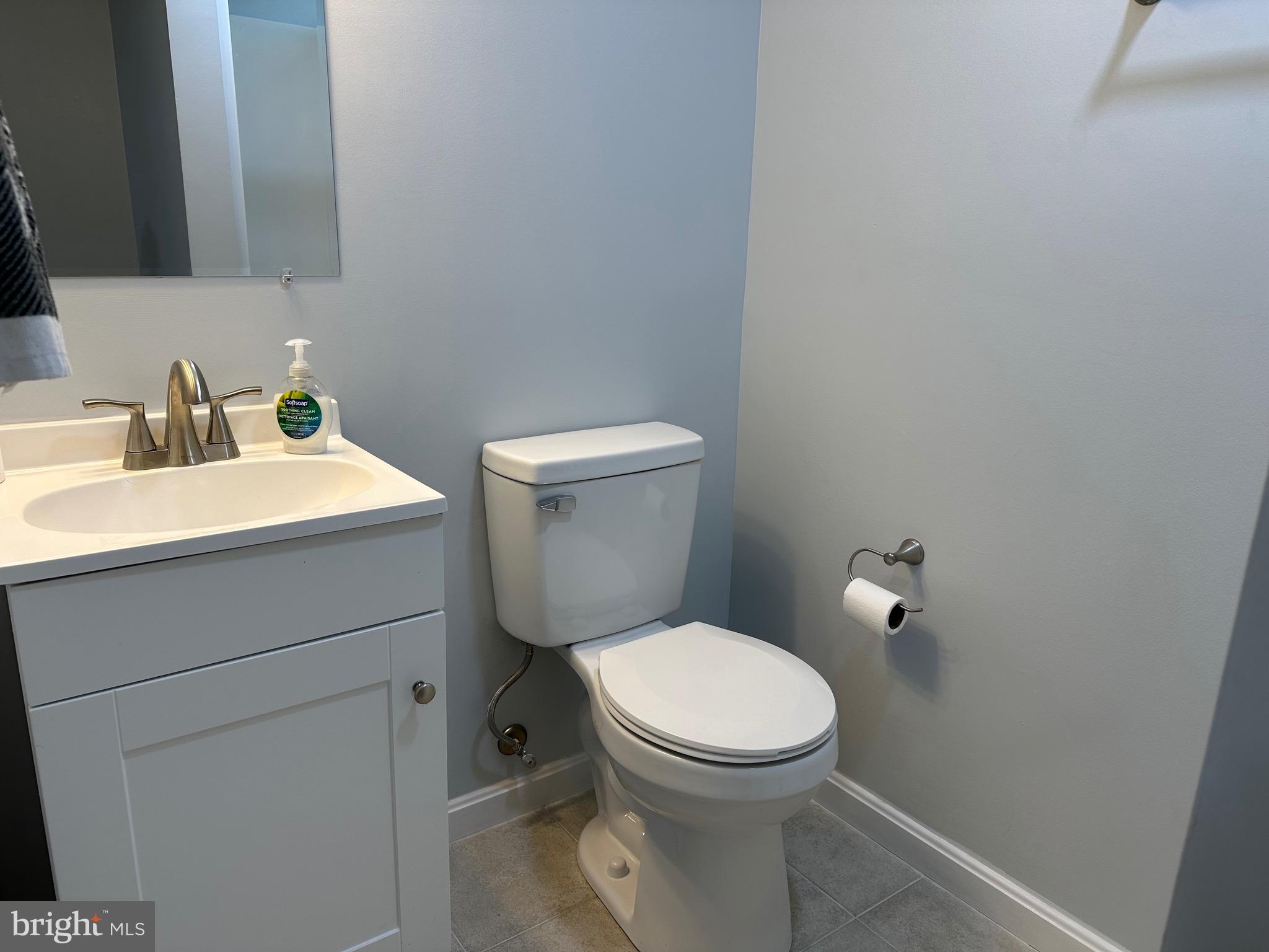 BUCKNELL MANOR - Residential Lease