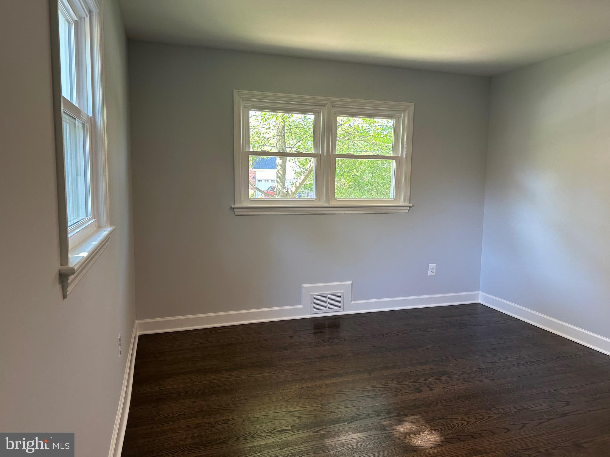 BUCKNELL MANOR - Residential Lease