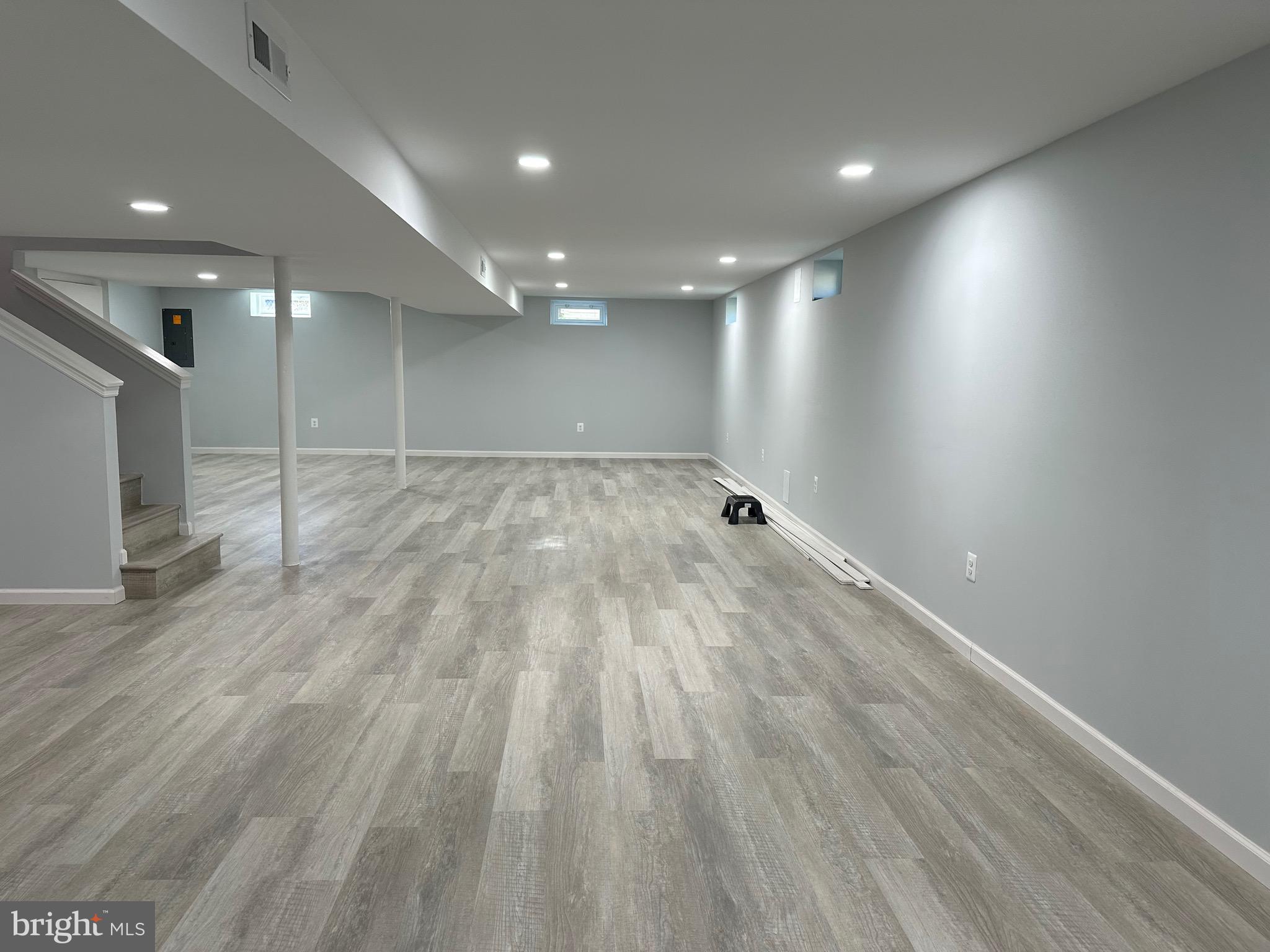 BUCKNELL MANOR - Residential Lease