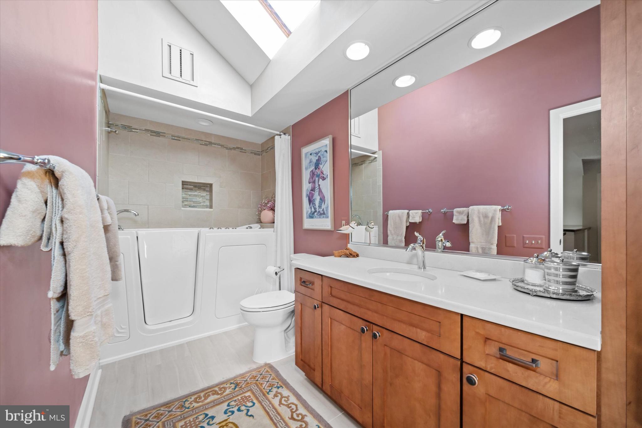 FAIRTHORNE - Residential