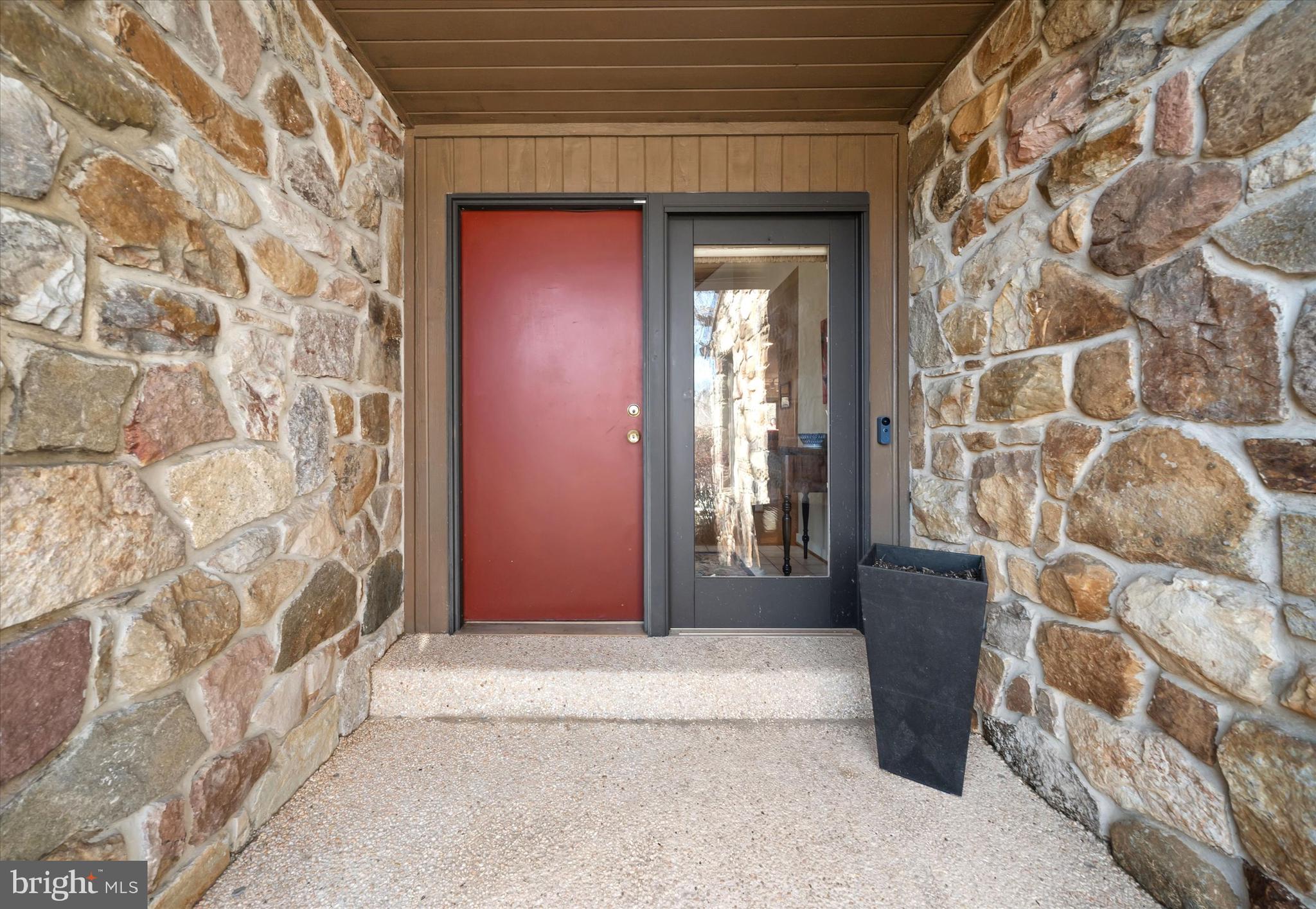 FAIRTHORNE - Residential