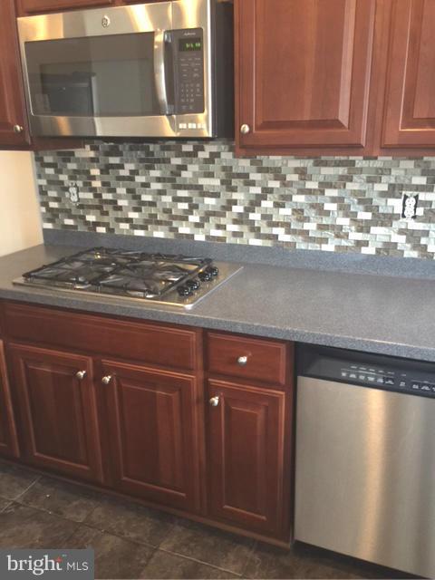 PRESERVE AT MANOR WOODS - Residential Lease