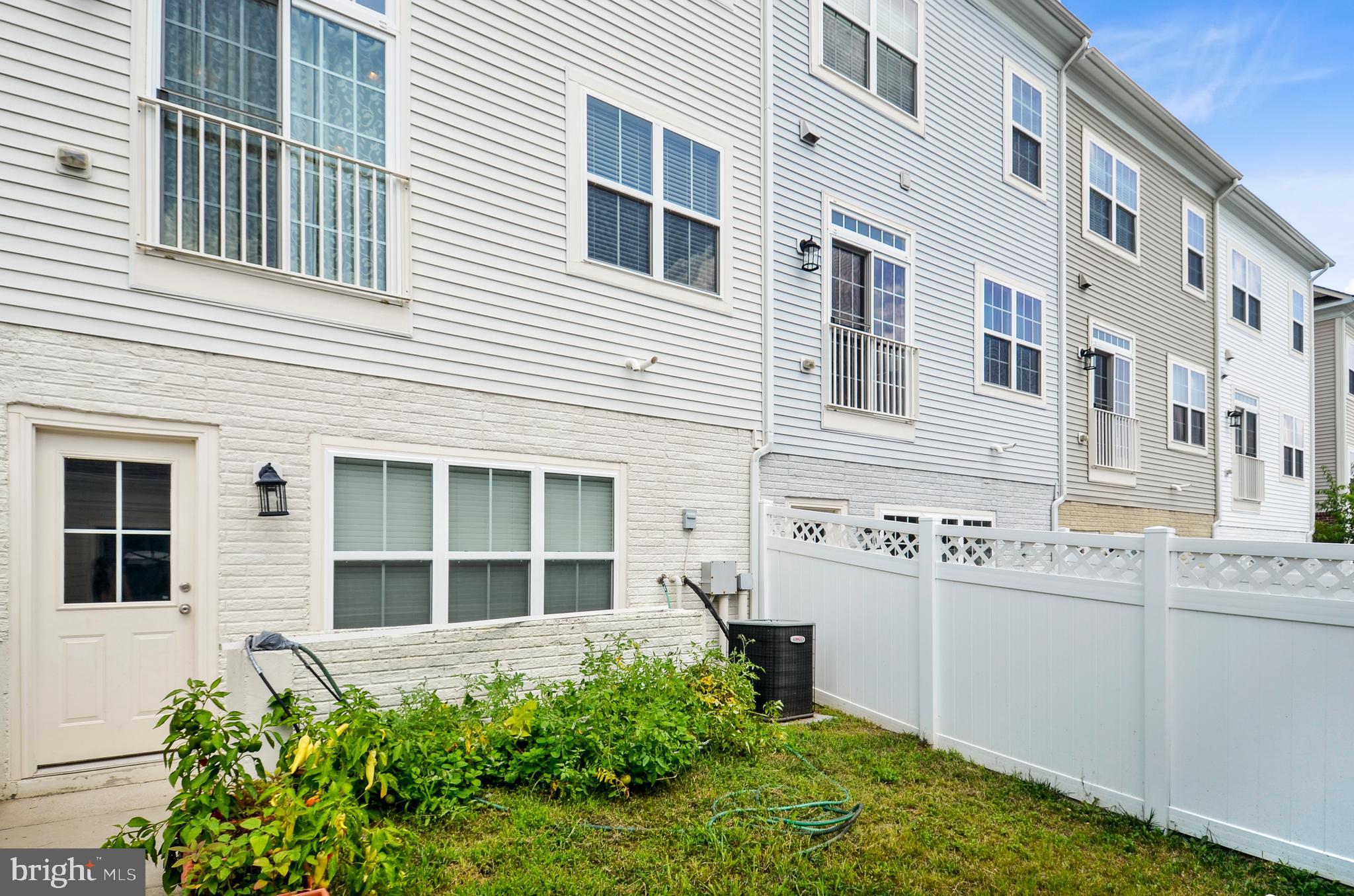 CLARKSBURG VILLAGE - Residential Lease