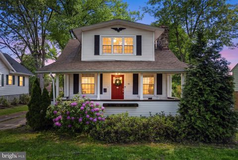 Photo of 93 Saxer Avenue, SPRINGFIELD, PA 19064 (MLS # PADE2115382)