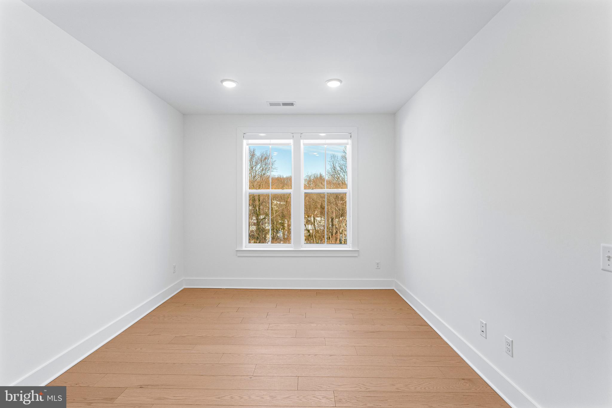 ELEMENT AT MILL CREEK - Residential