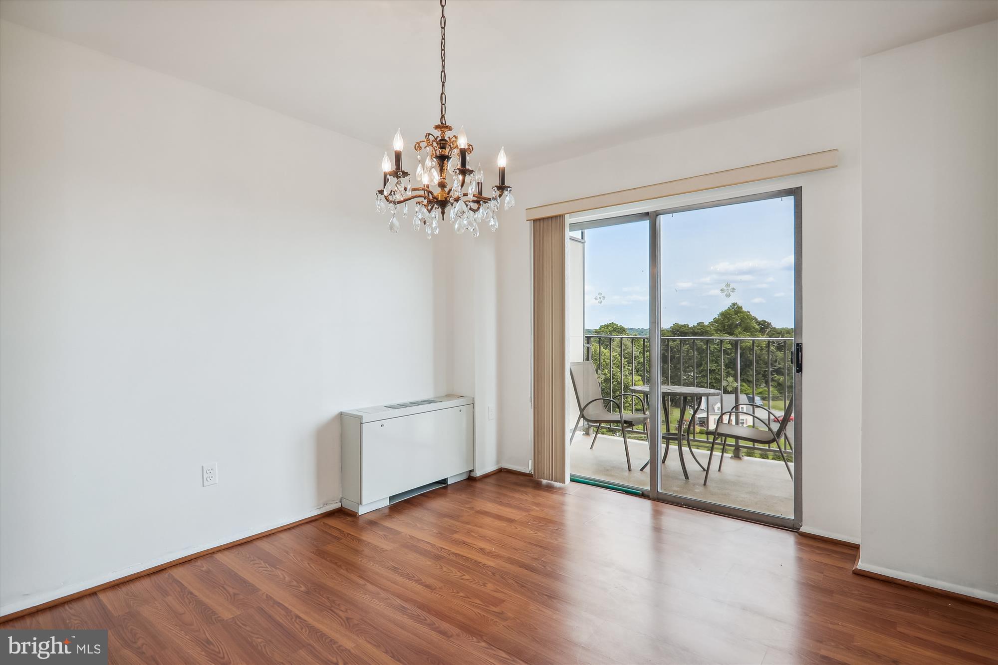 UNIVERSITY TOWERS CODM - Residential Lease