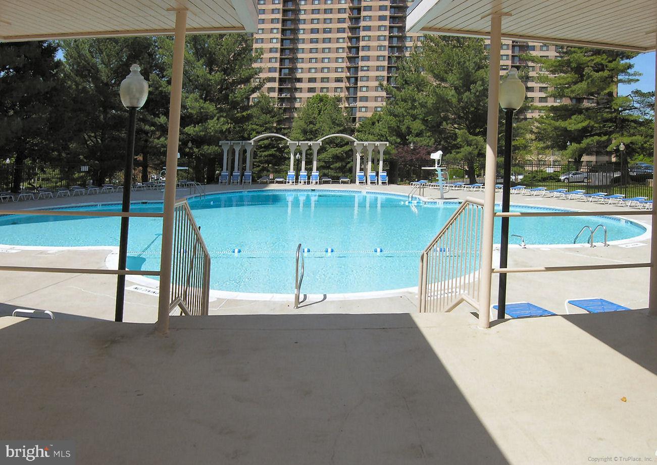 UNIVERSITY TOWERS CODM - Residential Lease