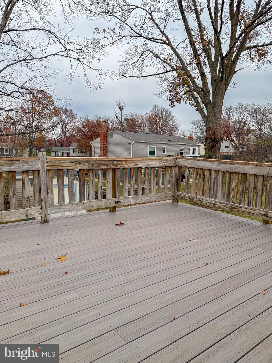 POINT OF WOODS - Residential