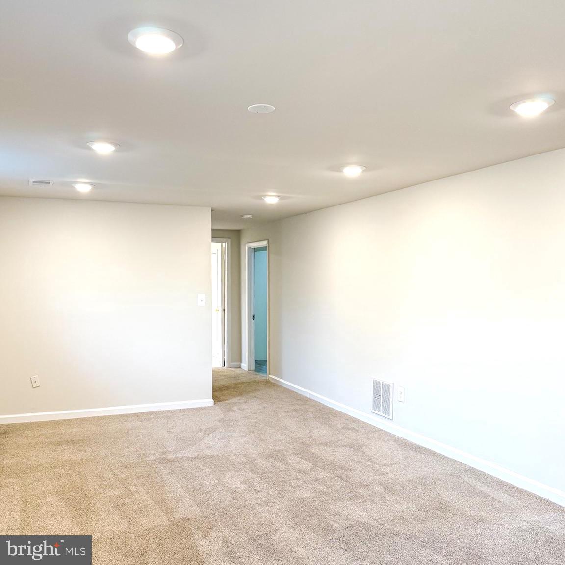 POINT OF WOODS - Residential