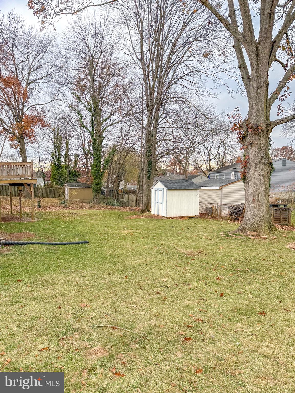 POINT OF WOODS - Residential