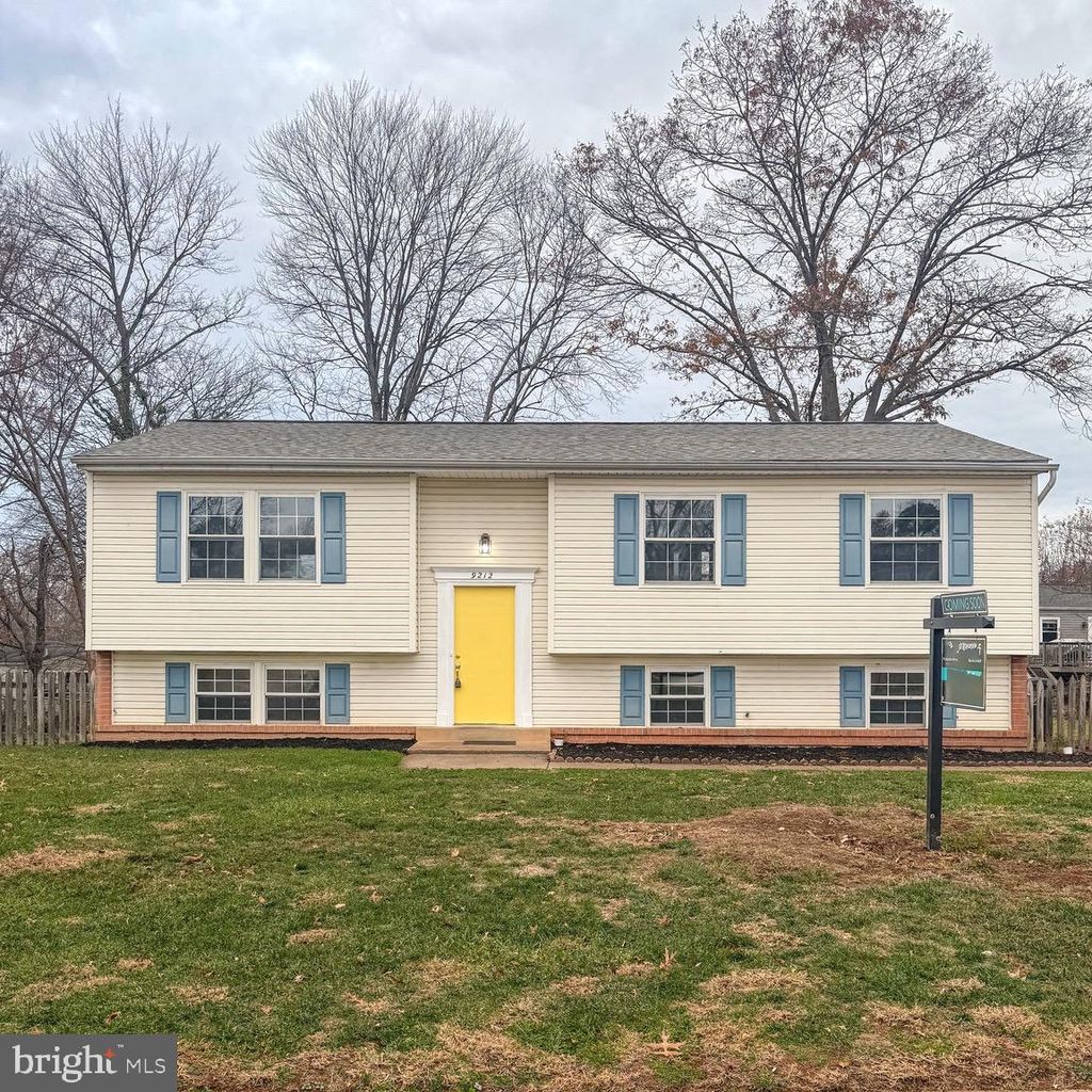 Photo of 9212 Landgreen Street, MANASSAS, VA 20110 (MLS # VAMN2010168)