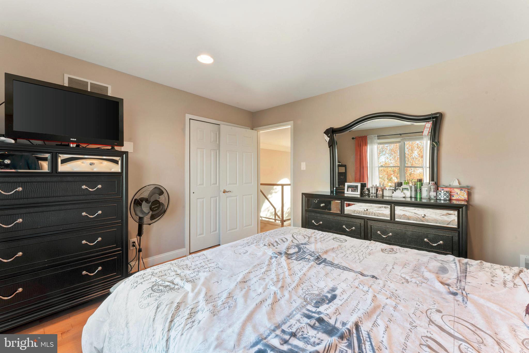 NORTHAMPTON CHASE - Residential