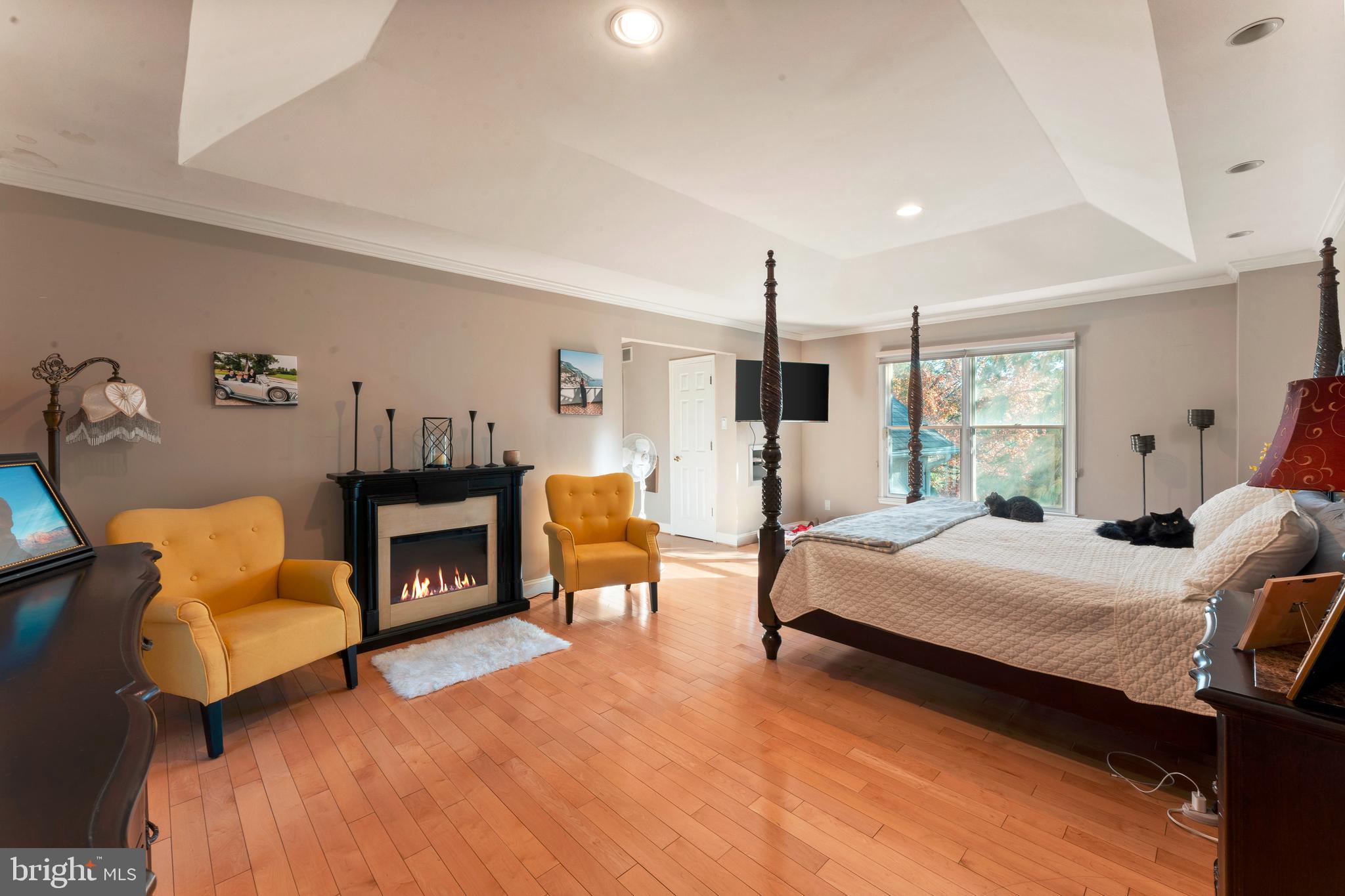 NORTHAMPTON CHASE - Residential