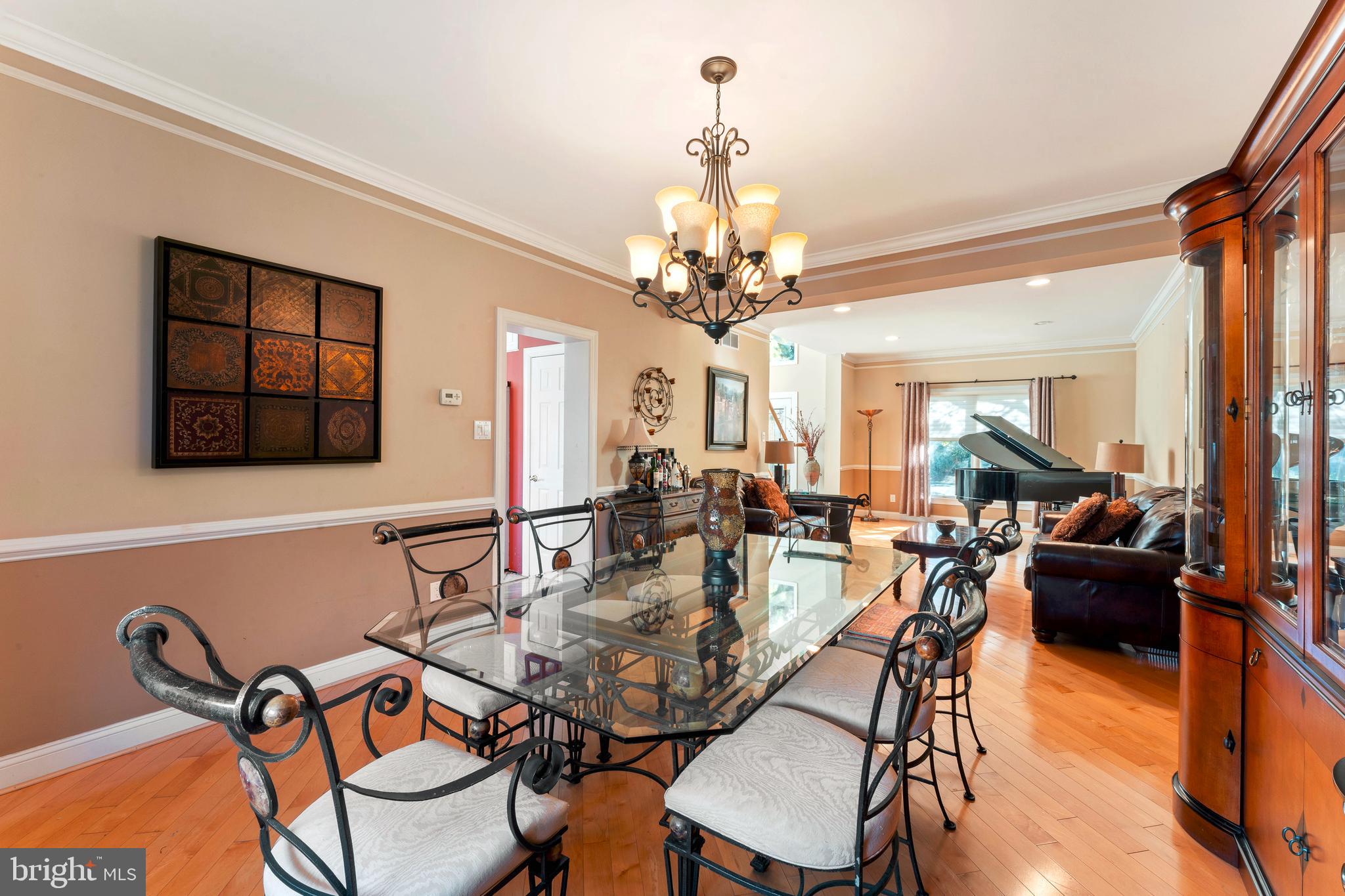 NORTHAMPTON CHASE - Residential