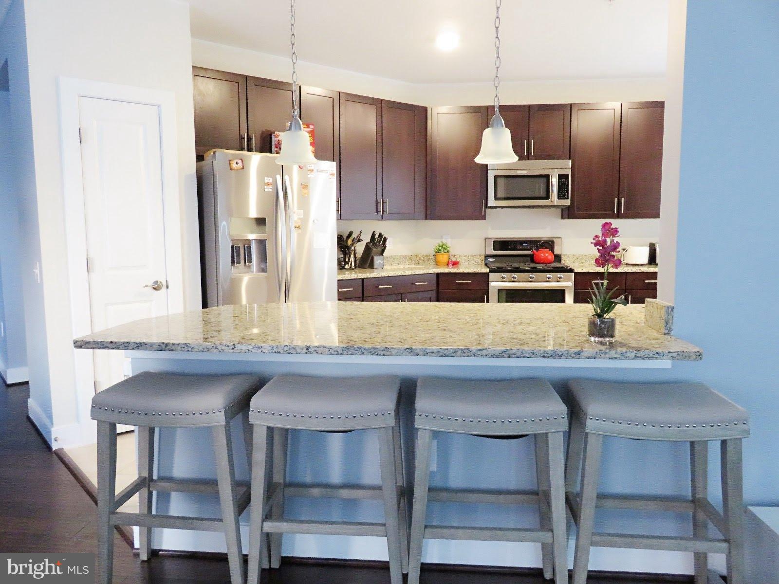 FLATS AT METROWEST - Residential Lease