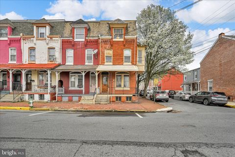 Multifamily For Sale - 529 Windsor Street<br/> READING, PA 19601