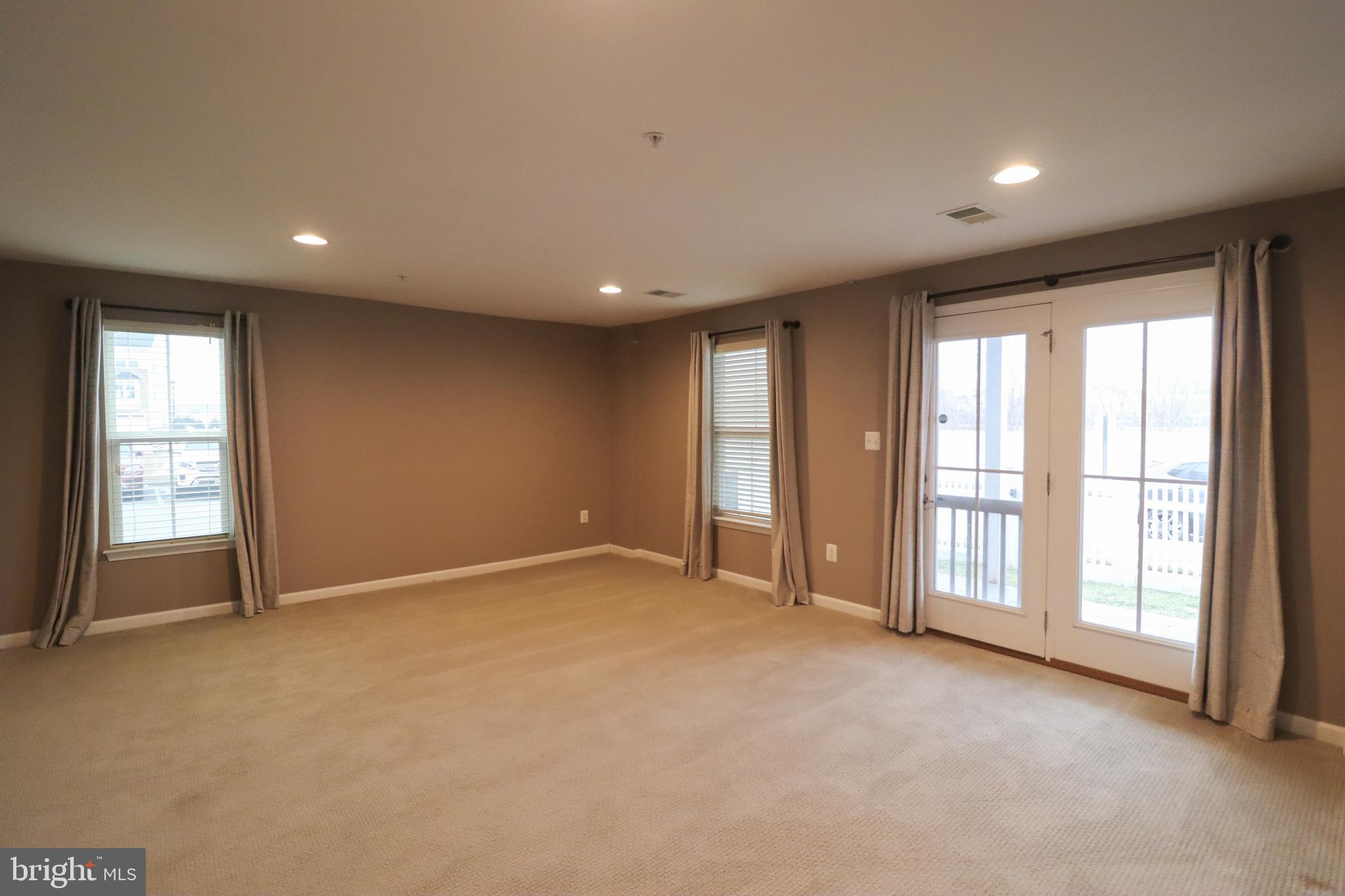 SHELTERED HARBOR - Residential